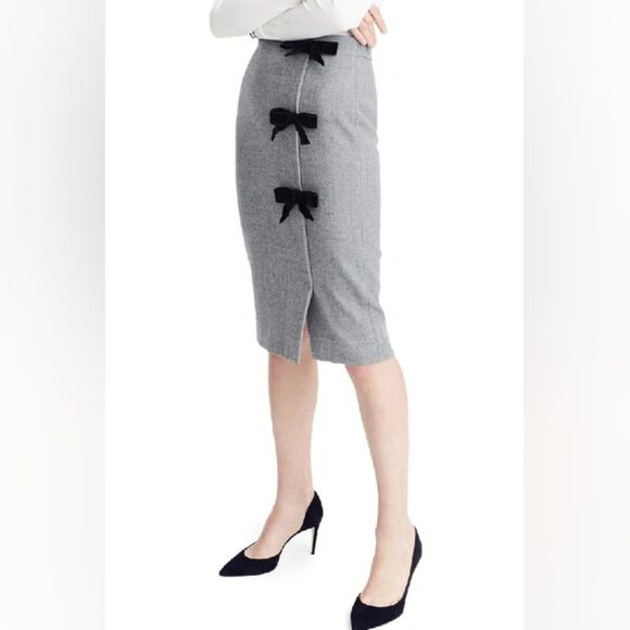 Jcrew Nwot grey Double Serge 💯 Wool Pencil Skirt with velvet bows size 2 - Picture 3 of 12